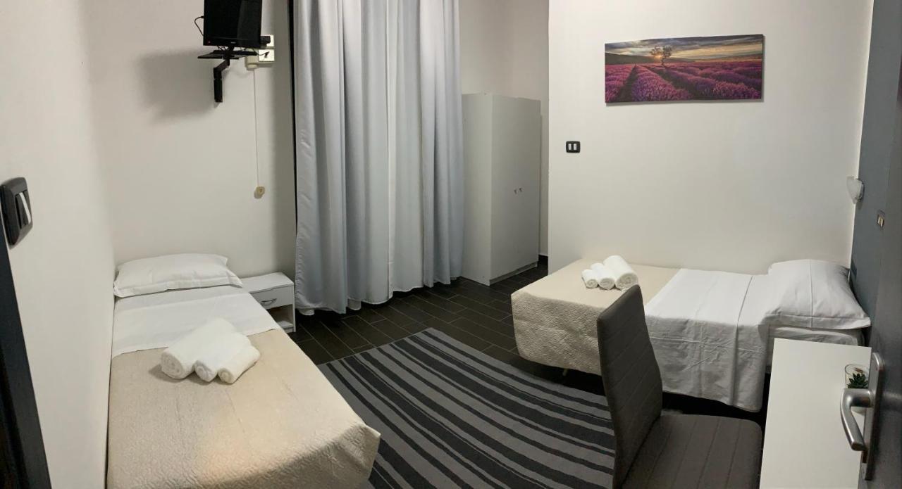 Hotel Neyra Beach Rimini Luaran gambar