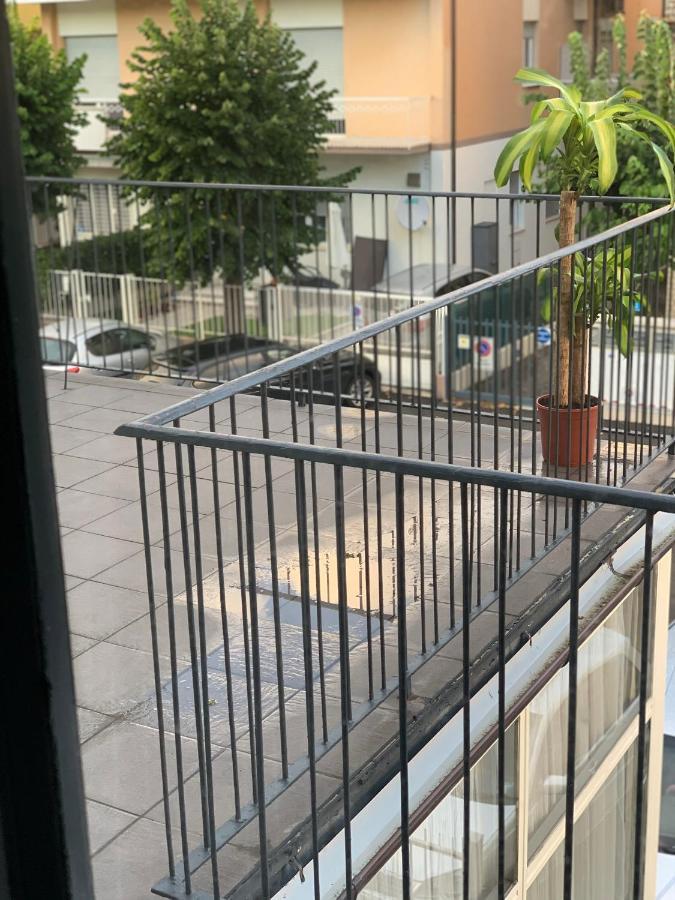 Hotel Neyra Beach Rimini Luaran gambar