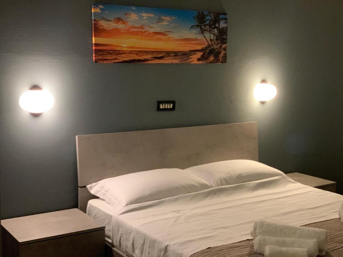 Hotel Neyra Beach Rimini Luaran gambar