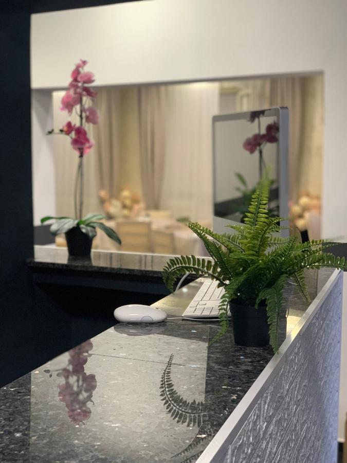 Hotel Neyra Beach Rimini Luaran gambar